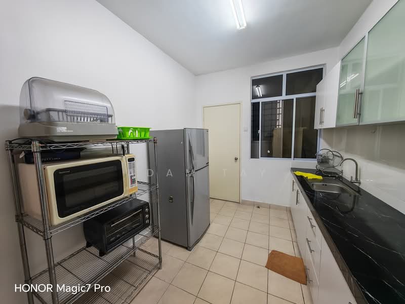 Aseana Puteri untuk Untuk Disewa - RM 2,000 /bulan, Apr 2026 - Kitchen - PropertyGuru.com.my