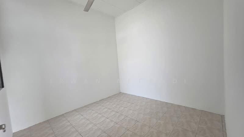 1-storey Terraced House for Sale in Bandar Saujana Putra (Tanjong Duabelas) - Irwan Affandi - Interior - PropertyGuru.com.my