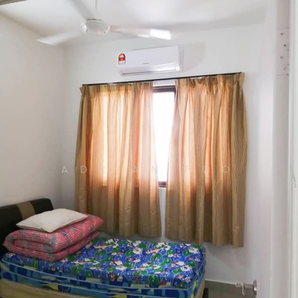 Condominium for Rent at Skycube - Adrian Foo - Bedroom - PropertyGuru.com.my