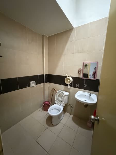Taman Sri Putra Mas untuk Untuk Dijual - RM 499,000, Apr 2026 - Bathroom - PropertyGuru.com.my