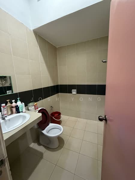 Taman Sri Putra Mas untuk Untuk Dijual - RM 499,000, Apr 2026 - Bathroom - PropertyGuru.com.my