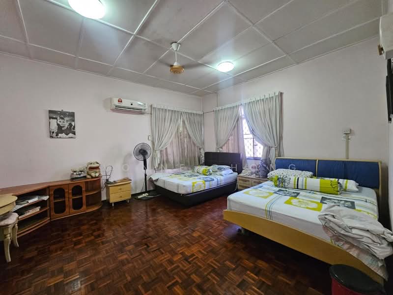 Semi-Detached House for Sale at Taman Perling - Yvonne Chong - Bedroom - PropertyGuru.com.my