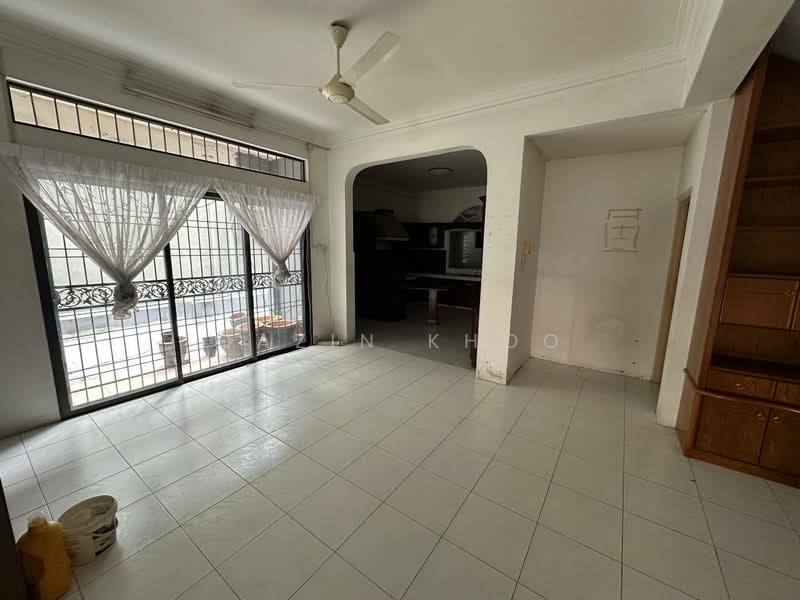 Semi-Detached House for Sale in Ipoh Garden (Ipoh) - Qazin Khoo - Living Room - PropertyGuru.com.my