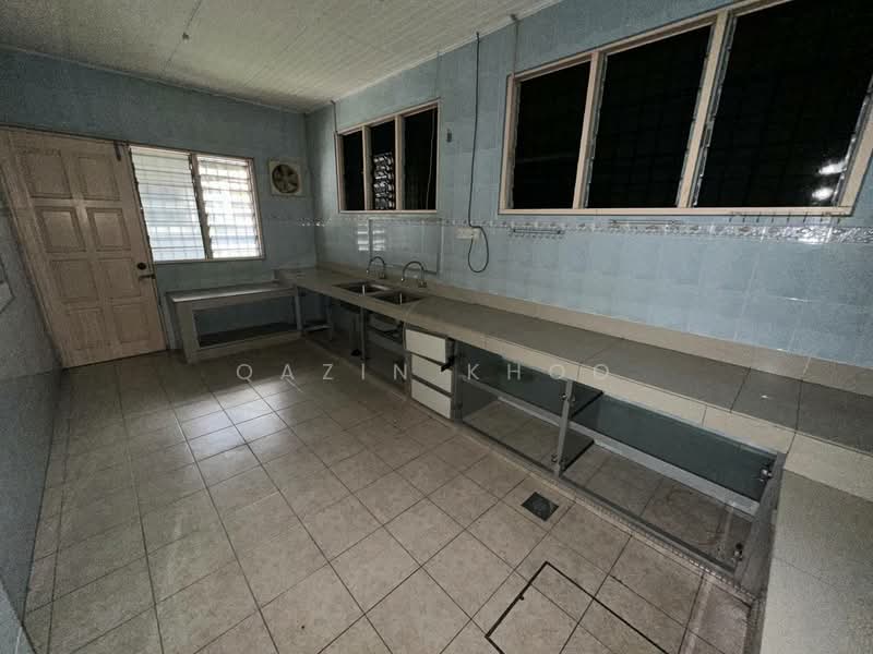Semi-Detached House for Sale in Ipoh Garden (Ipoh) - Qazin Khoo - Kitchen - PropertyGuru.com.my