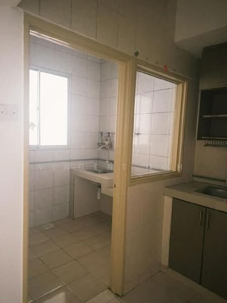 Villa Mas untuk Untuk Dijual - RM 600,000, Mac 2026 - Kitchen - PropertyGuru.com.my