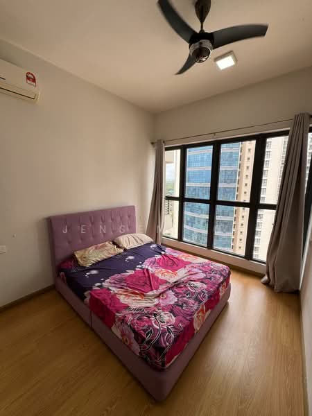 Royal Strand @ Country Garden Danga Bay untuk Untuk Disewa - RM 2,200 /bulan, Apr 2026 - Bedroom - PropertyGuru.com.my