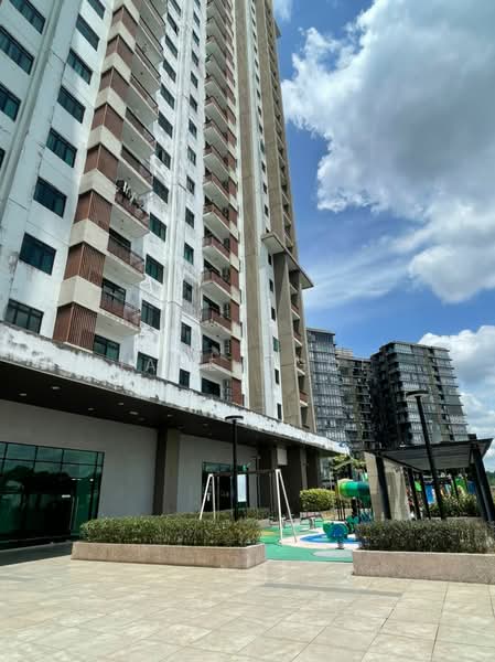 Service Residence for Sale at Sky Oasis Residence (Pangsapuri Oasis 1) - Jane Ngoi - Exterior - PropertyGuru.com.my