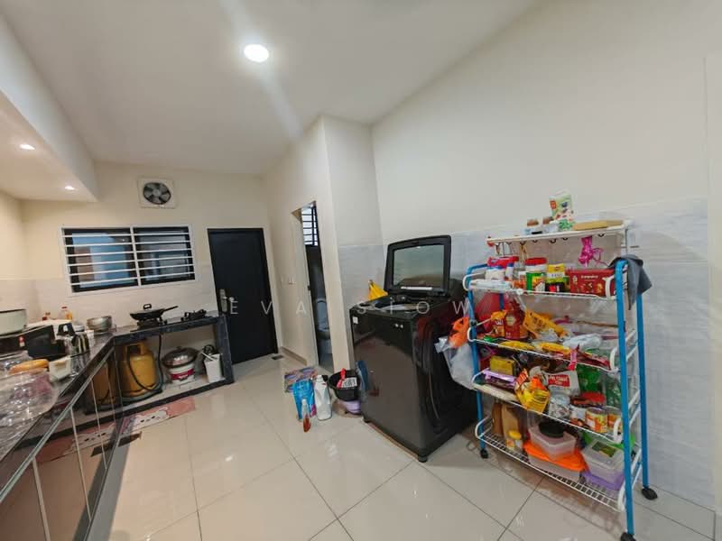Senadi Hills untuk Untuk Dijual - RM 1,100,000, Apr 2026 - Kitchen - PropertyGuru.com.my