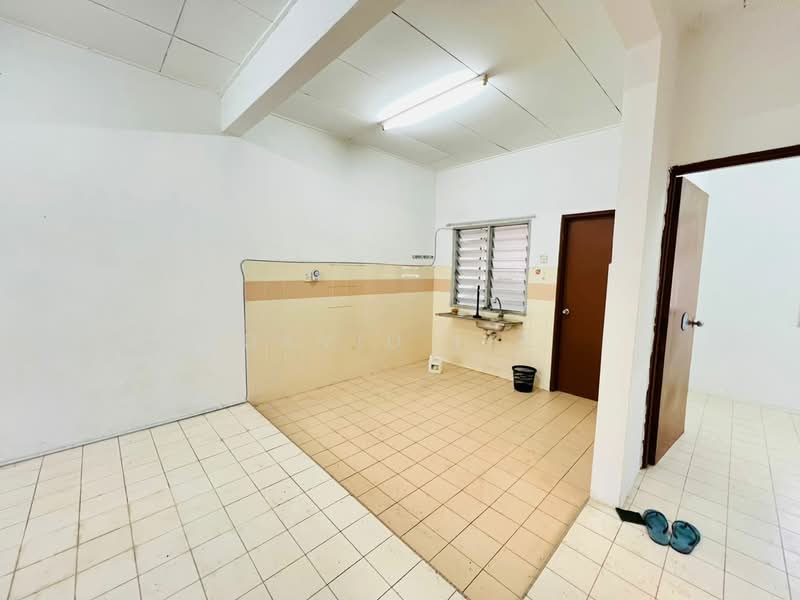 Templer Suasana, Selayang, Rawang untuk Untuk Disewa - RM 1,000 /bulan, Apr 2026 - Kitchen - PropertyGuru.com.my