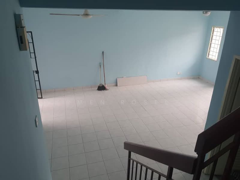 Puchong untuk Untuk Dijual - RM 430,000, Apr 2026 - Living Room - PropertyGuru.com.my