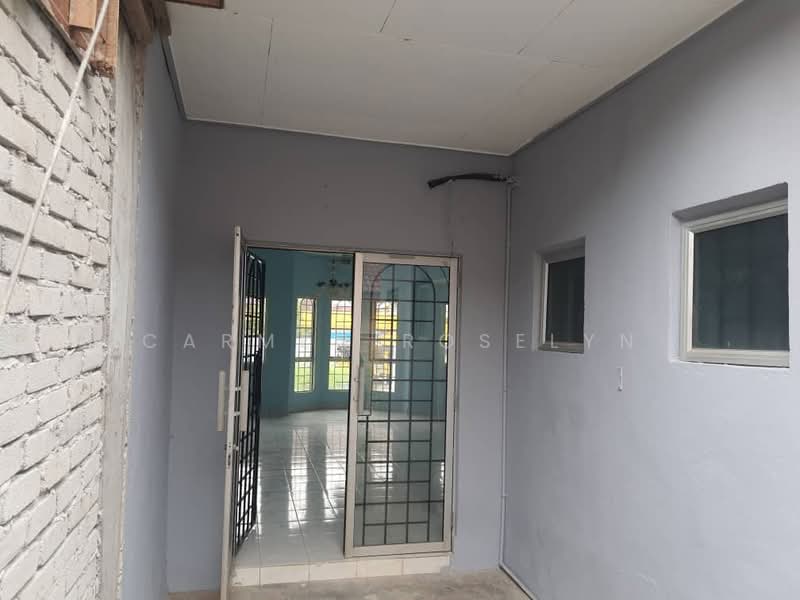 Puchong untuk Untuk Dijual - RM 430,000, Apr 2026 - Entrance - PropertyGuru.com.my