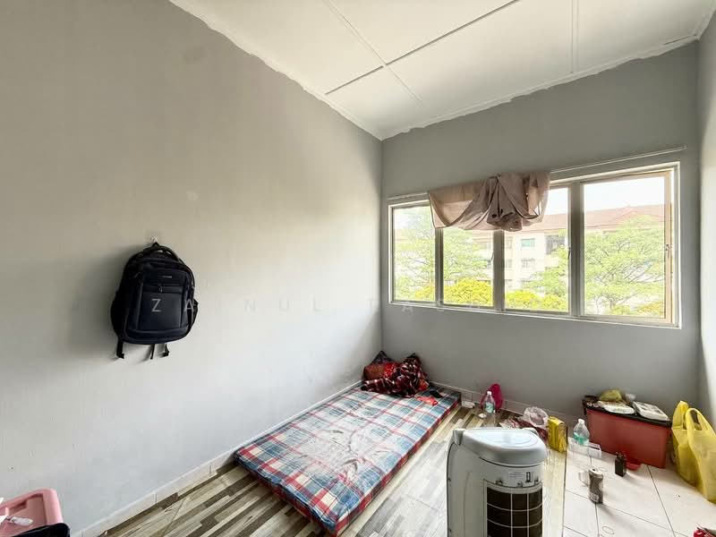 Apartment for Sale at Pangsapuri Sri Camellia - Zainul Rashid - Bedroom - PropertyGuru.com.my