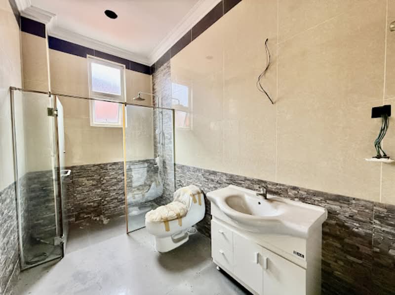 Bungalow for Sale in Taman Bukit Segar (Cheras) - Elly Chong - Bathroom - PropertyGuru.com.my