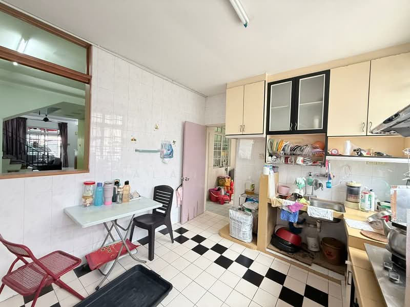2-storey Terraced House for Sale in Bukit Indah (Iskandar Puteri (Nusajaya)) - Alan Ler - Kitchen - PropertyGuru.com.my
