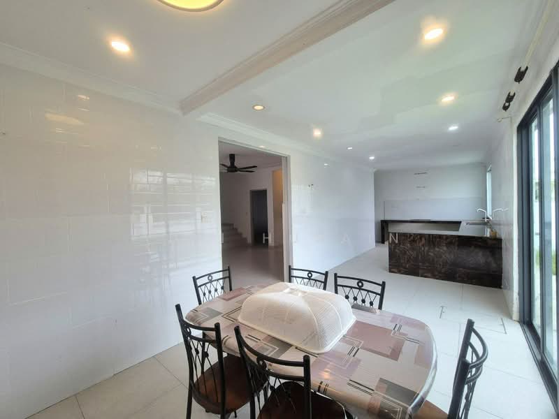 Semi-Detached House for Sale in Shah Alam (Selangor) - YURI HUSAIN - PropertyGuru.com.my