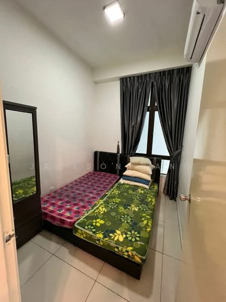 Service Residence for Sale at D'Summit Residences - Jackson Pang - Bedroom - PropertyGuru.com.my