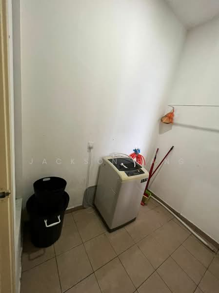 Service Residence for Sale at D'Summit Residences - Jackson Pang - Interior - PropertyGuru.com.my