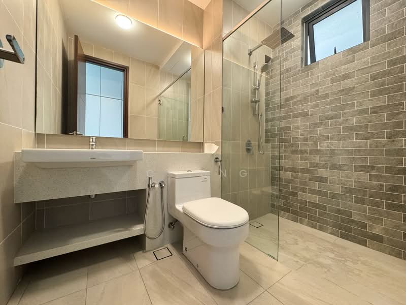 Queens Residences Q1 @ Queens Waterfront untuk Untuk Disewa - RM 3,200 /bulan, Apr 2026 - Bathroom - PropertyGuru.com.my