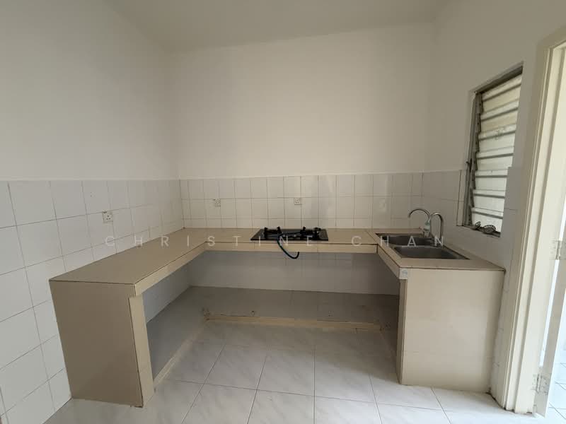 Condominium for Sale at Seri Maya Condominium - Christine Chan - Kitchen - PropertyGuru.com.my