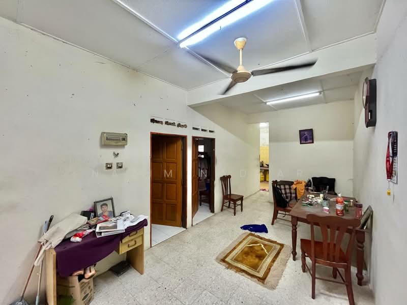 1-storey Terraced House for Sale in Taman Semarak (Nilai) - Nazim Nadzar - Living Room - PropertyGuru.com.my