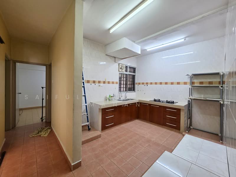 Condominium for Sale at Vista Amani - Saiful Bahri Abdul Manan - Kitchen - PropertyGuru.com.my