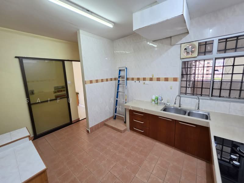 Condominium for Sale at Vista Amani - Saiful Bahri Abdul Manan - Kitchen - PropertyGuru.com.my