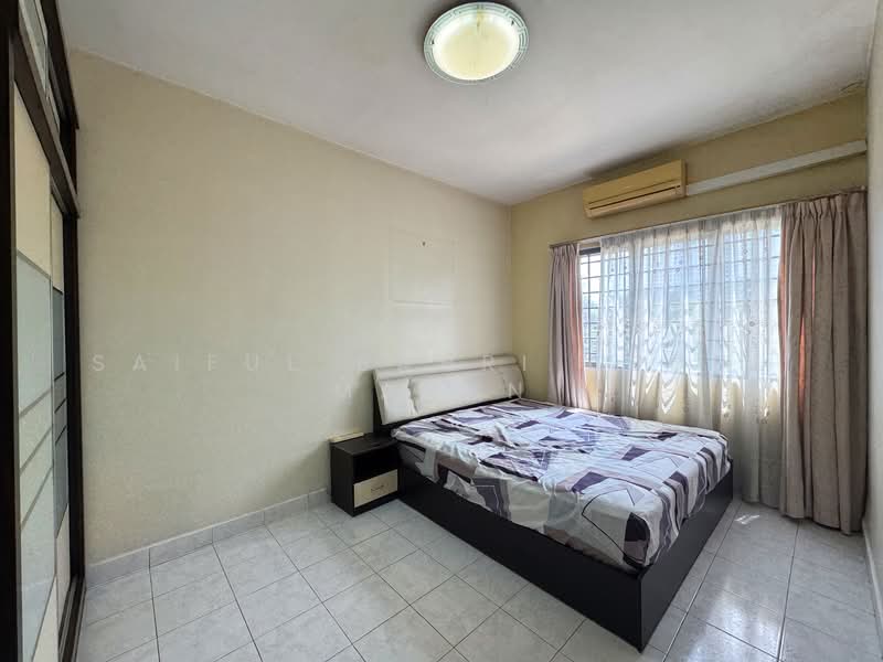 Condominium for Sale at Vista Amani - Saiful Bahri Abdul Manan - Bedroom - PropertyGuru.com.my