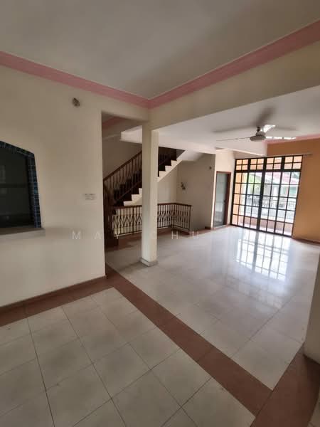 3-storey Terraced House for Rent in Johor Bahru (Johor) - May Chuah - Living Room - PropertyGuru.com.my