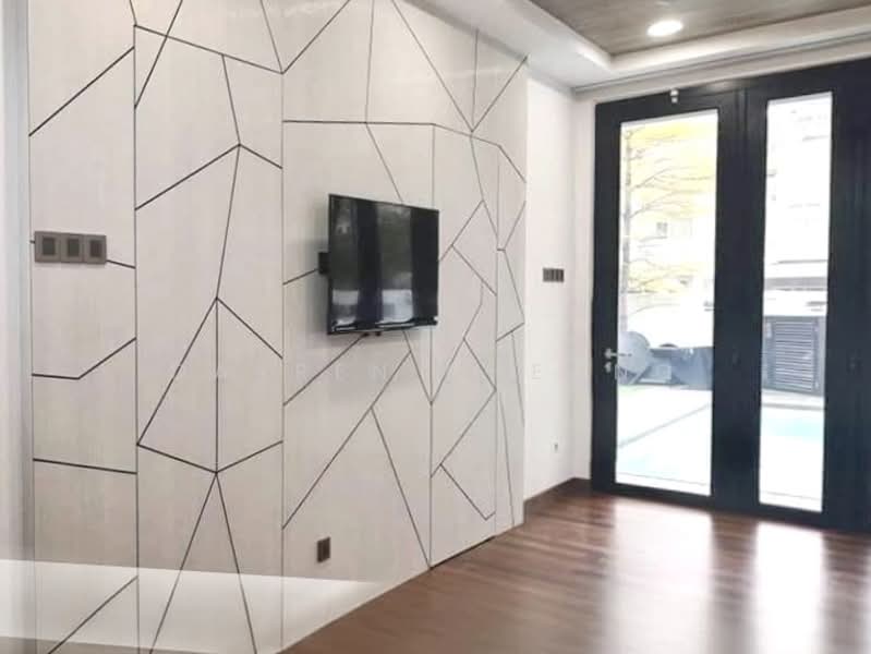 2-storey Terraced House for Sale in Puchong (Selangor) - DARREN CHEONG - Living Room - PropertyGuru.com.my