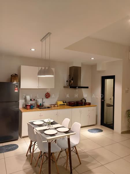Service Residence for Rent at Reizz Residence - Zilla Ahmad - Kitchen - PropertyGuru.com.my