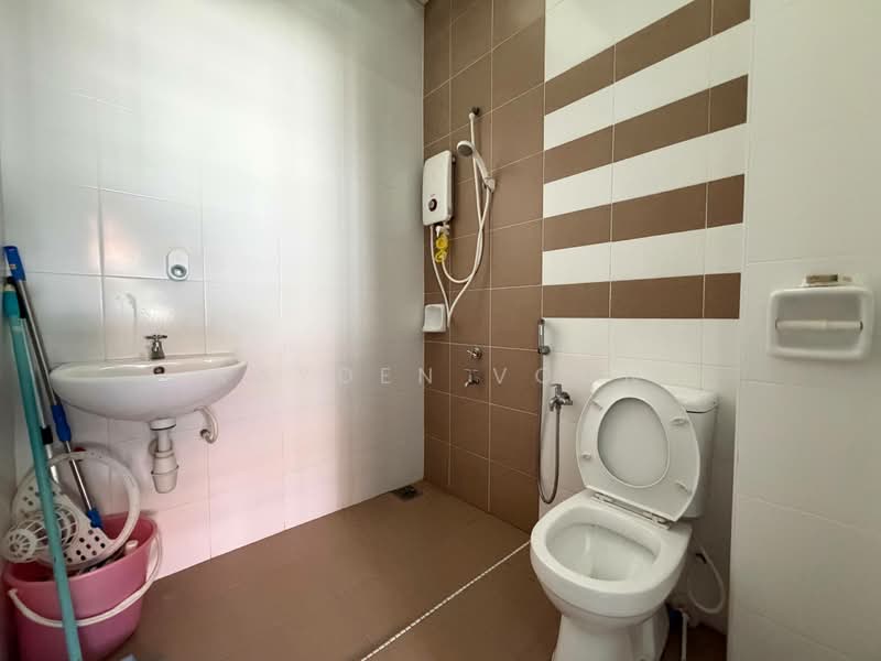 Rumah Teres 2 Tingkat untuk Dijual di Johor Bahru (Johor) - Kayden Voon - Bathroom - PropertyGuru.com.my