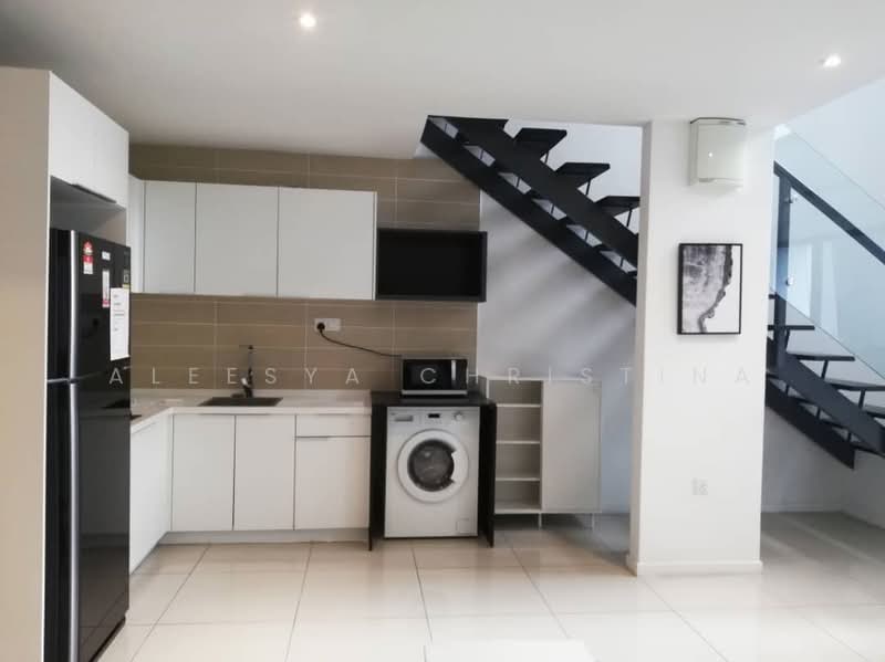 Service Residence for Rent at D'Latour - Aleesya Christina - Kitchen - PropertyGuru.com.my