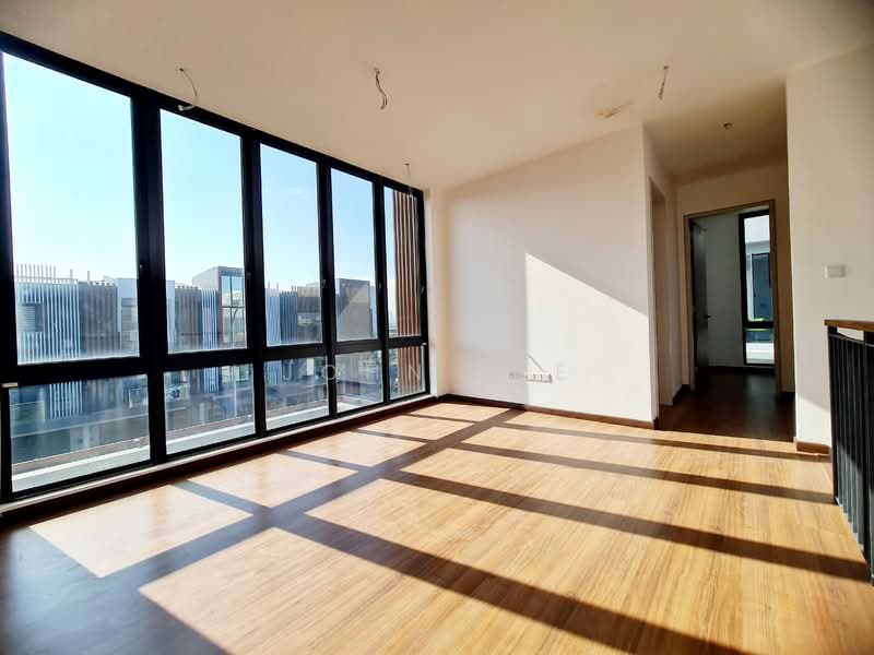 Taman Puchong Legenda 3 Storey Corner House for Sale untuk Untuk Dijual - RM 2,088,000, Apr 2026 - Living Room - PropertyGuru.com.my