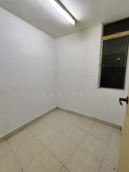 Pangsapuri untuk Disewa di Nusa Bestari Shoplot Apartment - June Teo - PropertyGuru.com.my