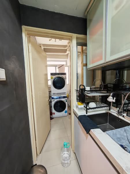 Service Residence for Sale at Tiara Mutiara / The Crown - Yoke Leng Sew - Kitchen - PropertyGuru.com.my