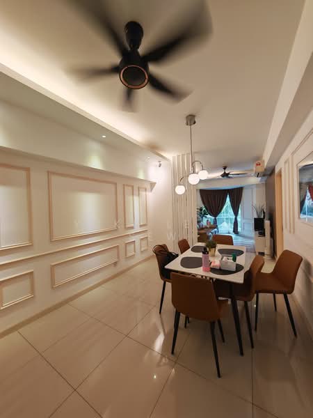 Service Residence for Sale at Tiara Mutiara / The Crown - Yoke Leng Sew - Dining Room - PropertyGuru.com.my