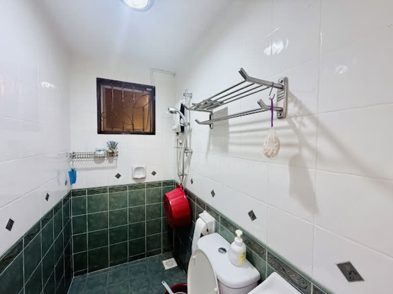 Townhouse for Sale in Cheras (Kuala Lumpur) - Elly Chong - Bathroom - PropertyGuru.com.my