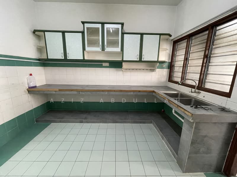 2-storey Terraced House for Sale in Usj 9 (Subang Jaya) - Aziz Abdullah - Kitchen - PropertyGuru.com.my