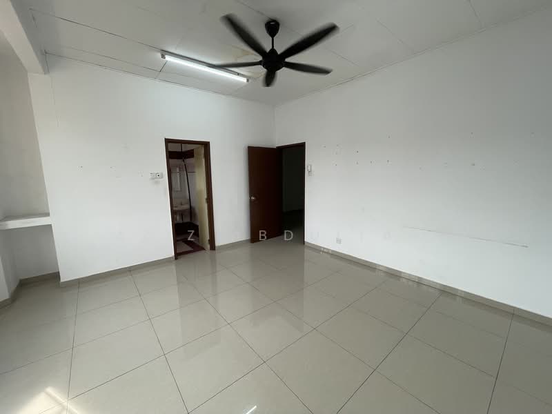 2-storey Terraced House for Sale in Usj 9 (Subang Jaya) - Aziz Abdullah - PropertyGuru.com.my