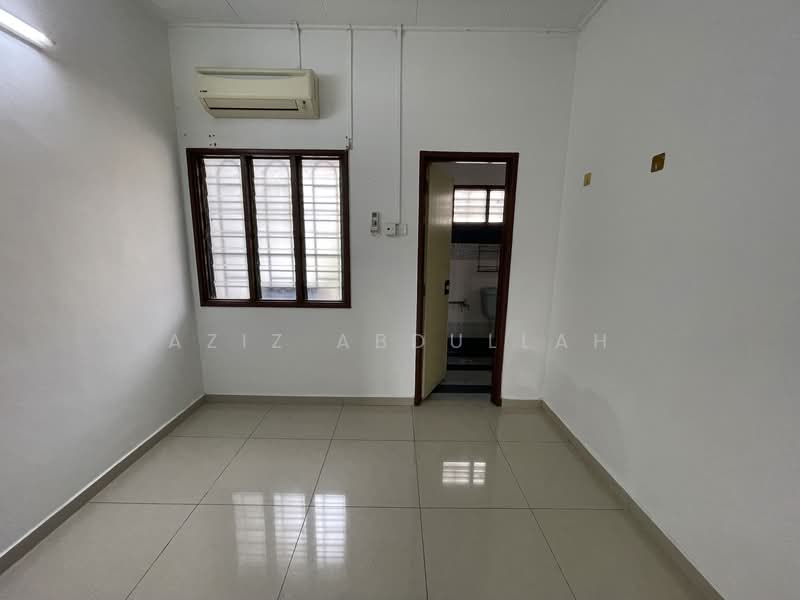 2-storey Terraced House for Sale in Usj 9 (Subang Jaya) - Aziz Abdullah - PropertyGuru.com.my