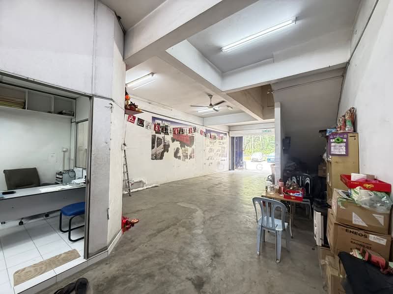 Shop / Office for Sale in Rawang (Selangor) - Tris Jong - Interior - PropertyGuru.com.my