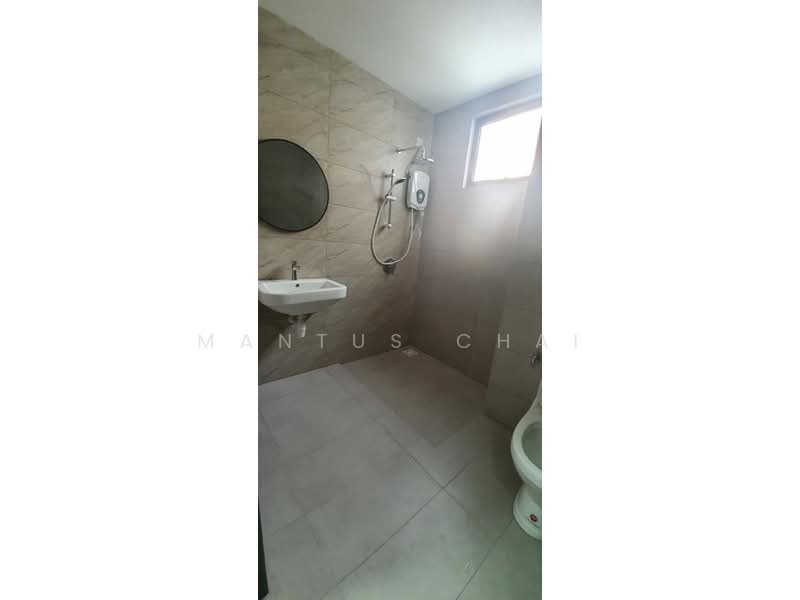 Condominium for Rent at The Holmes 2 - Mantus Chai - Bathroom - PropertyGuru.com.my