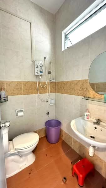 2.5-storey Terraced House for Sale in Taman Setia Indah (Tebrau) - JH Yap - Bathroom - PropertyGuru.com.my