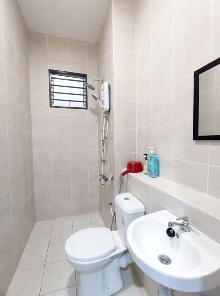 Residensi Adelia 4 untuk Untuk Disewa - RM 1,700 /bulan, Apr 2026 - Bathroom - PropertyGuru.com.my