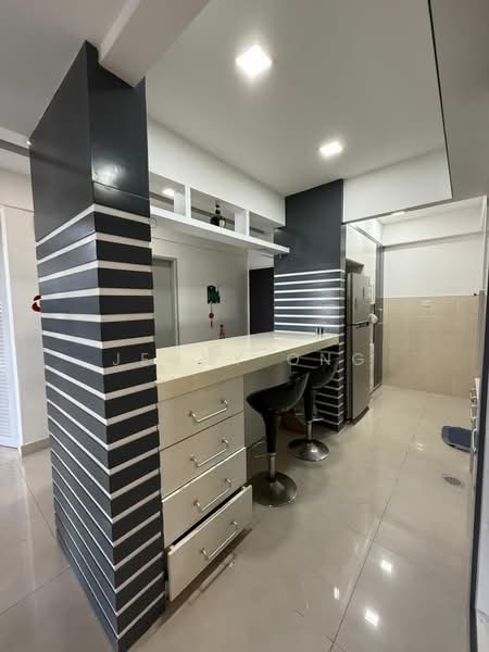 Condominium for Rent at Harbour View Residence - Jenny Ong - Kitchen - PropertyGuru.com.my