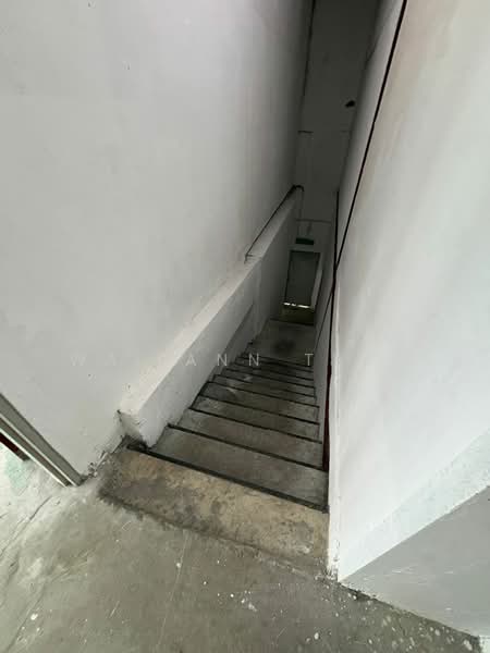 Kilang untuk Disewa di Taman Perindustrian Puchong Utama (Puchong) - Wai Ann Teng - Corridor - PropertyGuru.com.my