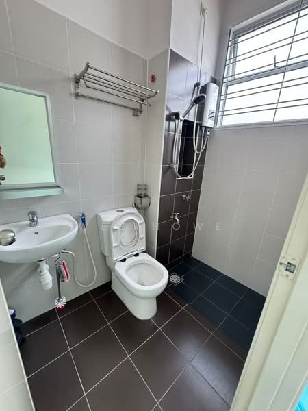 2-storey Terraced House for Sale in Austin (Johor Bahru) - Wee Howe - Bathroom - PropertyGuru.com.my