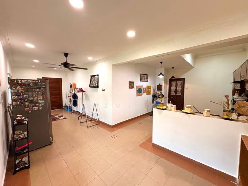 Semi-Detached House for Sale in Klang (Selangor) - Azmi . - Living Room - PropertyGuru.com.my