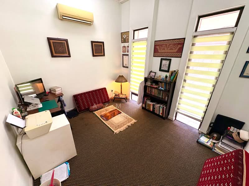 Semi-Detached House for Sale in Klang (Selangor) - Azmi . - Study - PropertyGuru.com.my