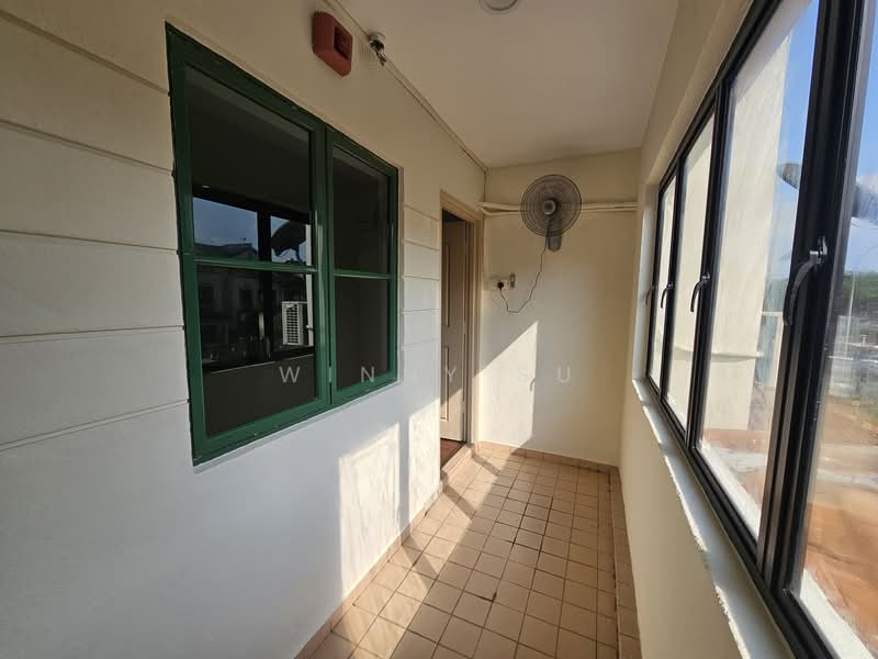2-storey Terraced House for Rent in Bukit Jelutong (Shah Alam) - Winny Su - Balcony - PropertyGuru.com.my